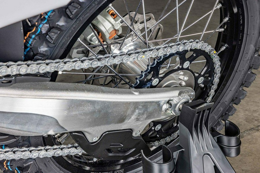 2025 Husqvarna TC 300