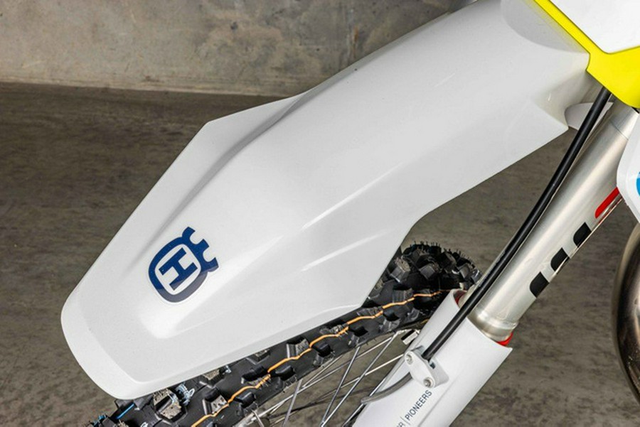 2025 Husqvarna TC 300