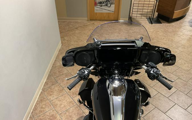 2026 Harley-Davidson® FLHLT Street Glide 3 Limited Vivid Black
