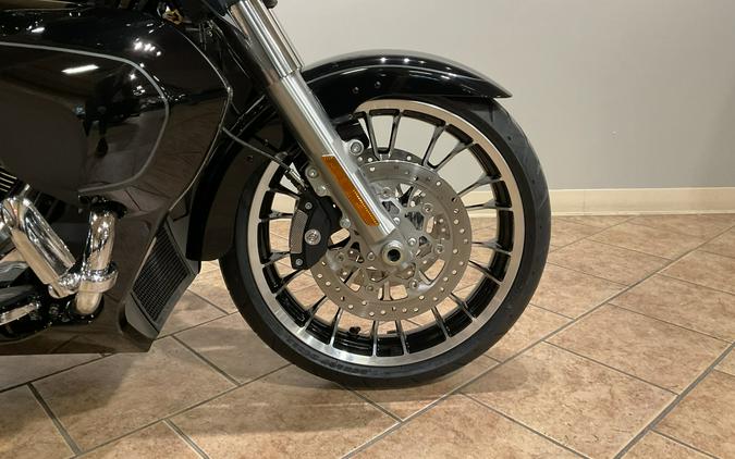 2026 Harley-Davidson® FLHLT Street Glide 3 Limited Vivid Black