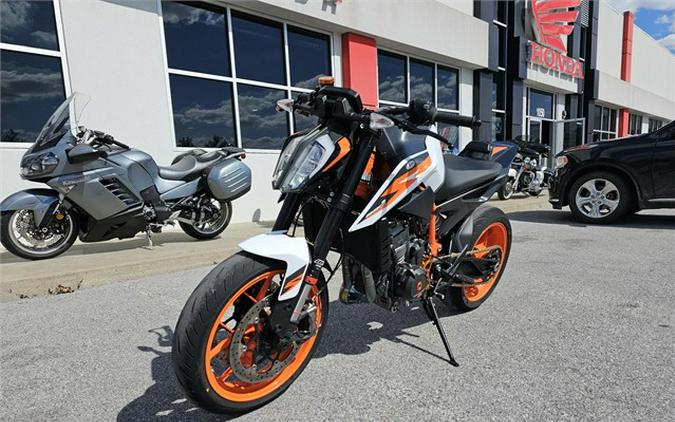 2021 KTM Duke