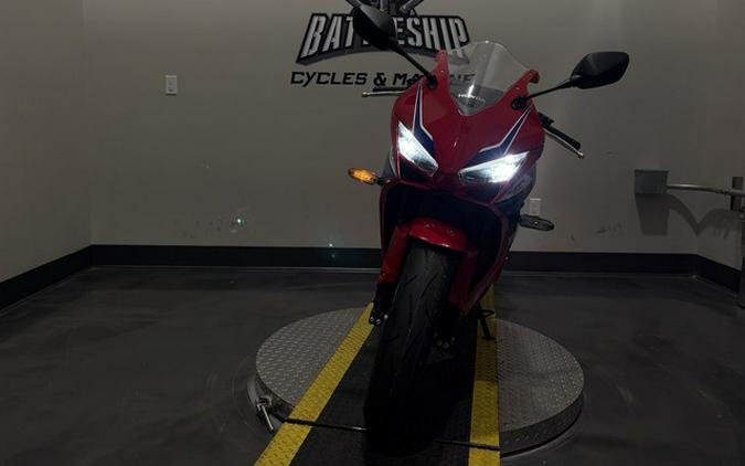 2026 Honda CBR650R E-Clutch