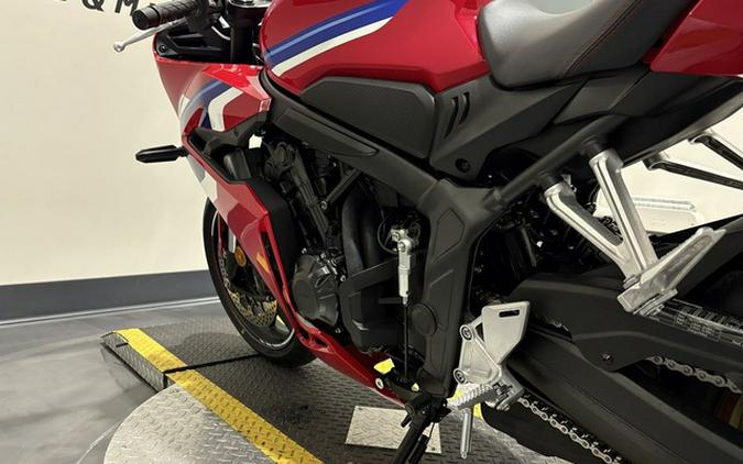 2026 Honda CBR650R E-Clutch
