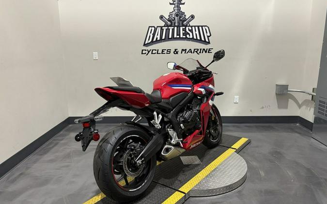 2026 Honda CBR650R E-Clutch