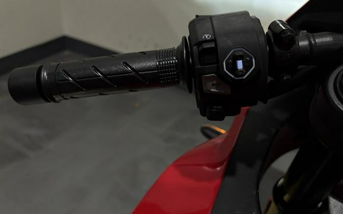 2026 Honda CBR650R E-Clutch