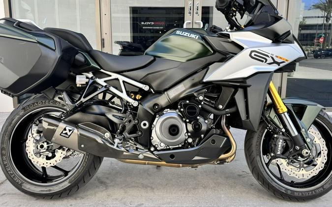 2024 Suzuki GSX-S1000GX Plus