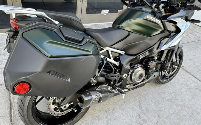 2024 Suzuki GSX-S1000GX Plus