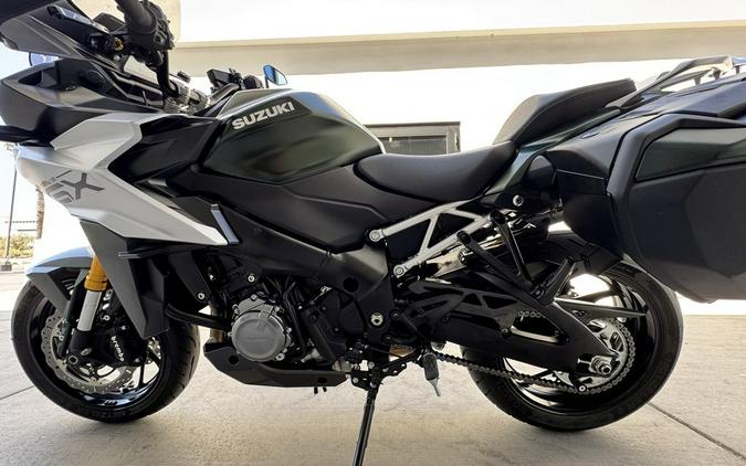 2024 Suzuki GSX-S1000GX Plus