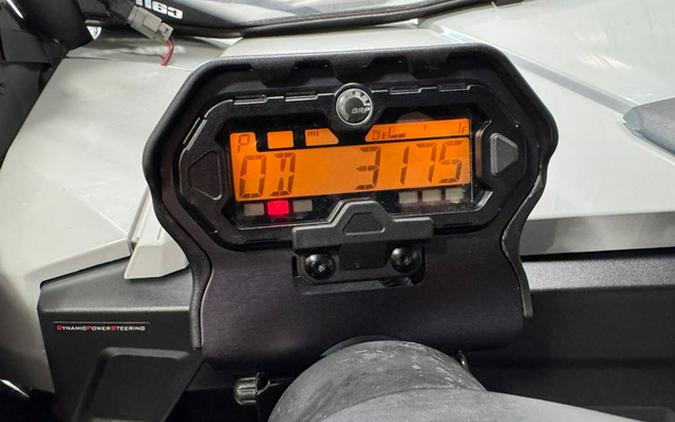 2017 Can-Am Commander DPS 800R
