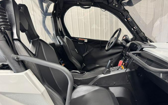 2017 Can-Am Commander DPS 800R