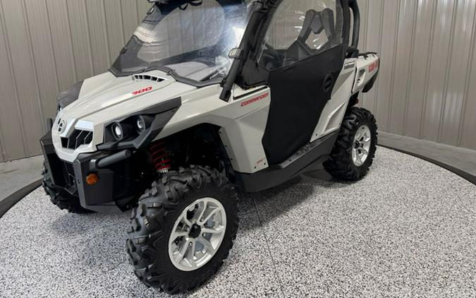 2017 Can-Am Commander DPS 800R