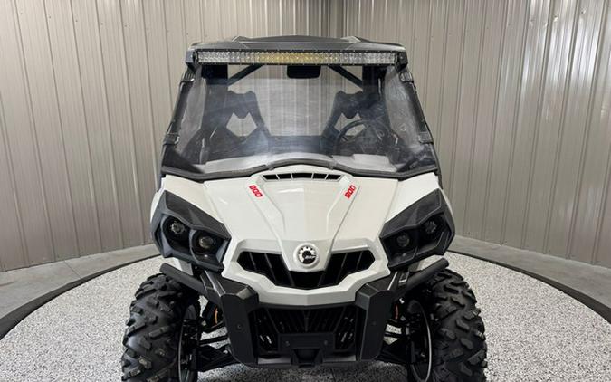 2017 Can-Am Commander DPS 800R