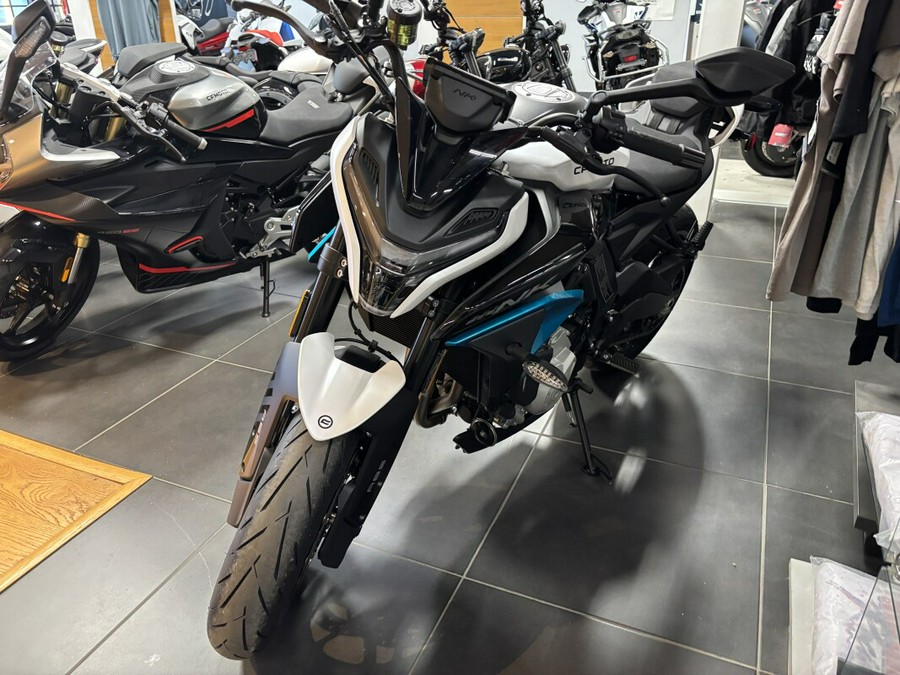 2025 CFMOTO 675NK
