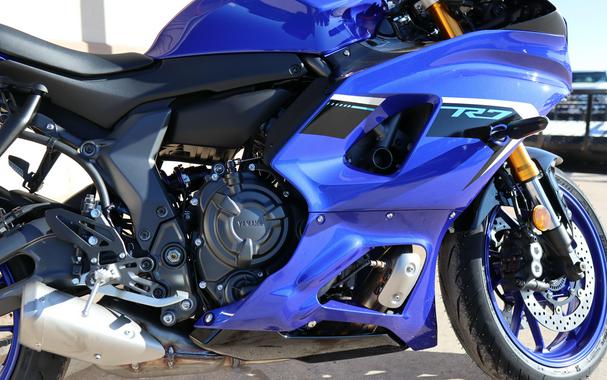 2025 YAMAHA YZFR7