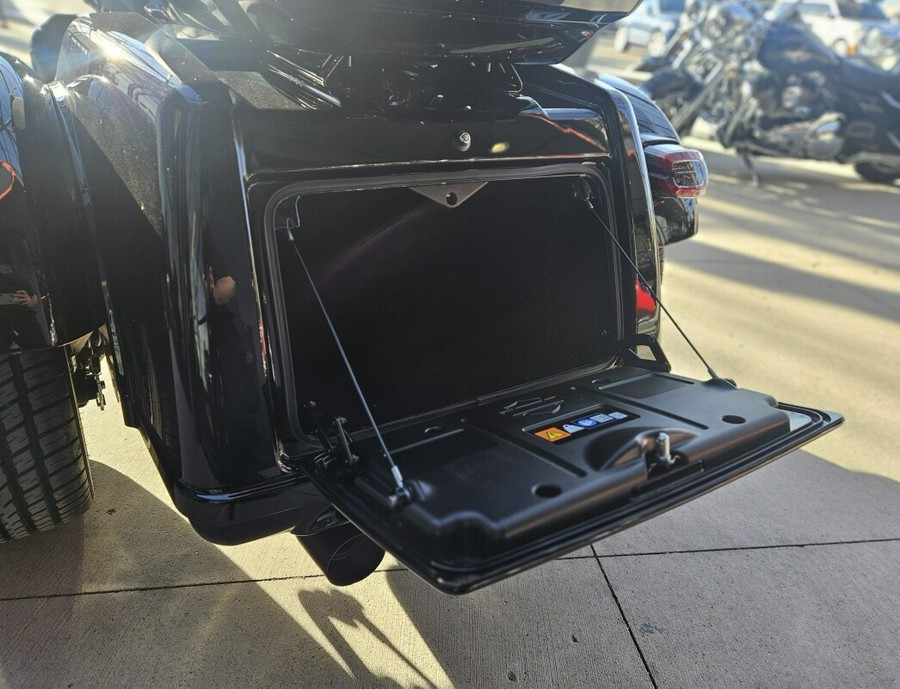 Street Glide 3 Limited