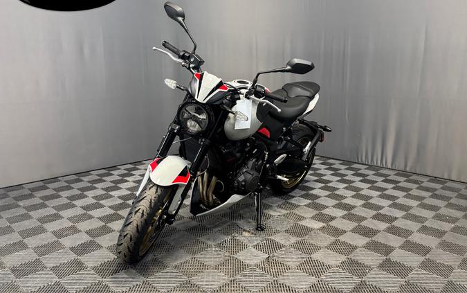 2026 Triumph Trident 800