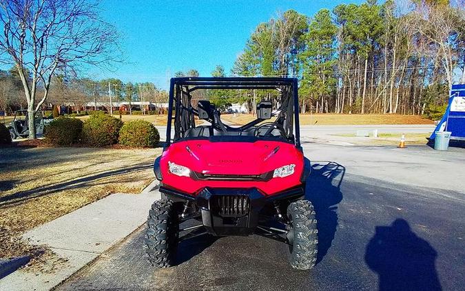 2024 Honda® Pioneer 1000-6 Deluxe Crew