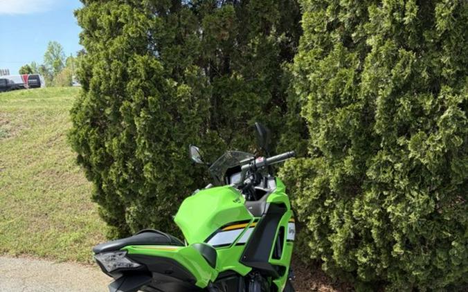 2025 Kawasaki NINJA® 650 KRT EDITION ABS