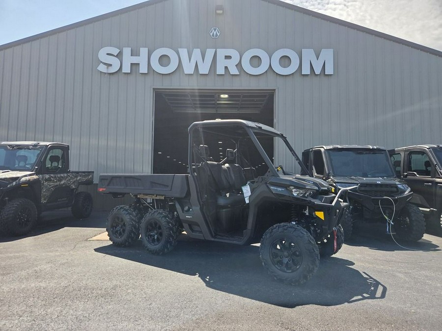 2026 Can-Am® Defender 6x6 XT HD10