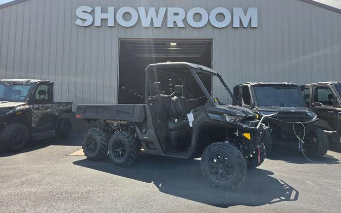 2026 Can-Am® Defender 6x6 XT HD10