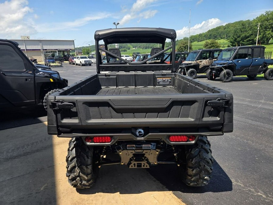 2026 Can-Am® Defender 6x6 XT HD10