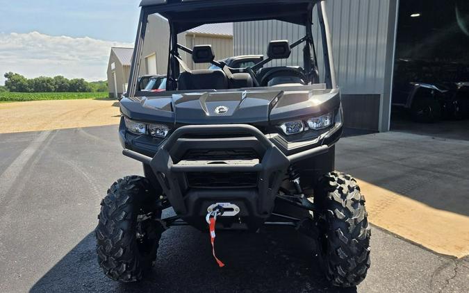 2026 Can-Am® Defender 6x6 XT HD10