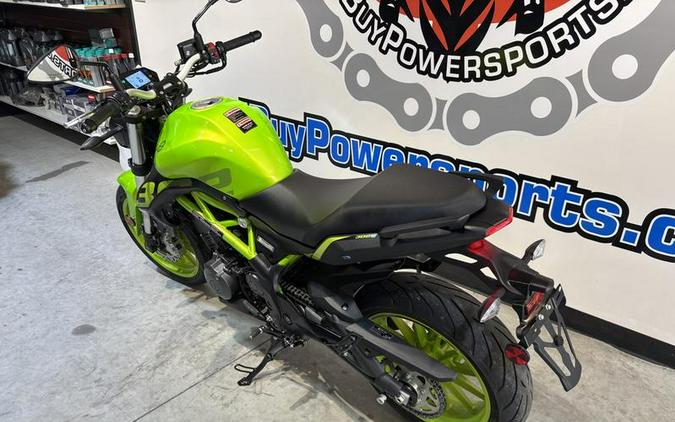 2024 Benelli 302S