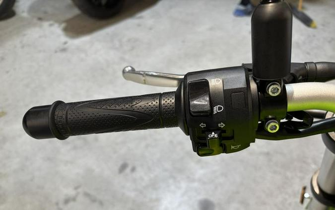 2024 Benelli 302S