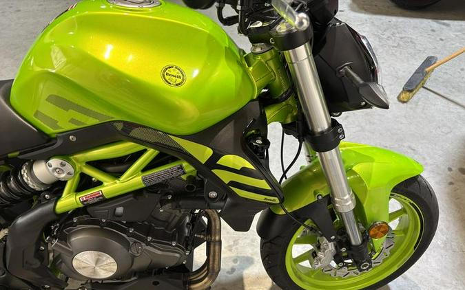 2024 Benelli 302S