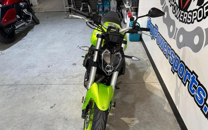 2024 Benelli 302S