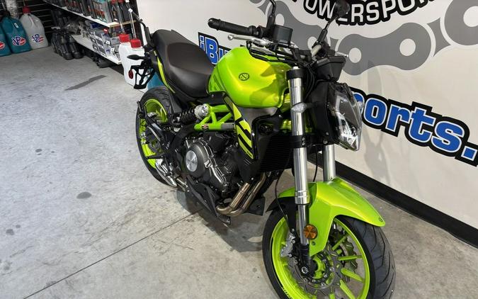 2024 Benelli 302S