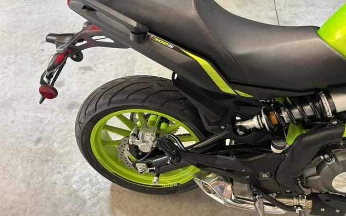 2024 Benelli 302S