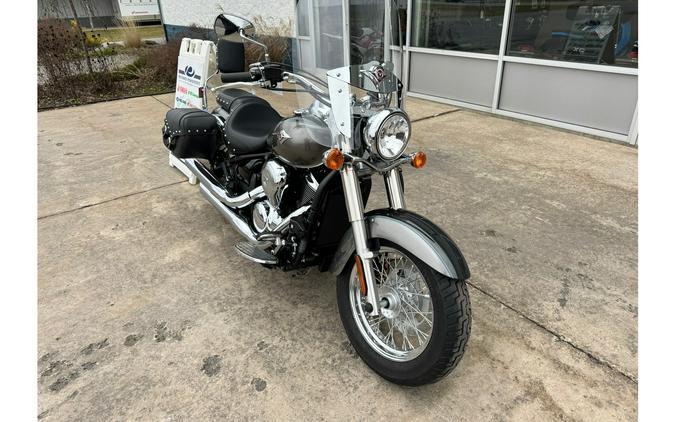 2024 Kawasaki Vulcan 900 Classic LT Metallic Graphite Gray/Metallic Carbon Gray