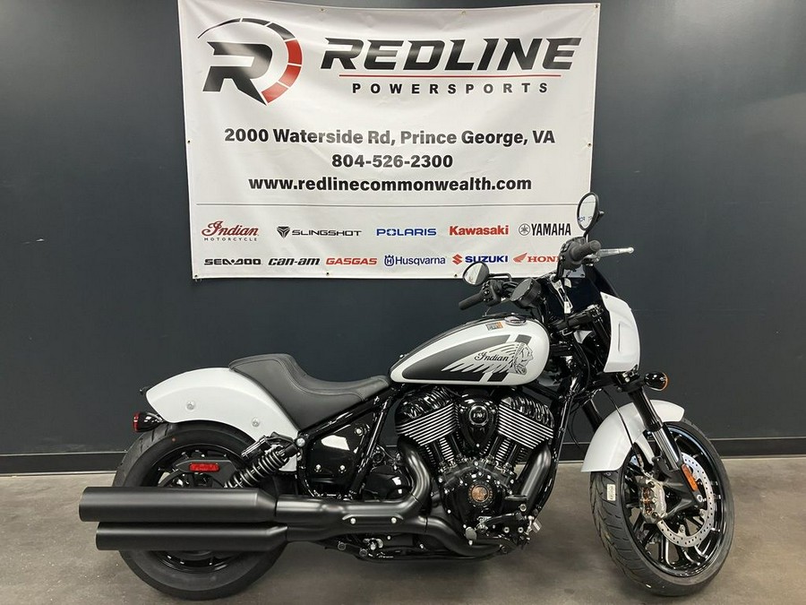 2024 Indian Motorcycle® Sport Chief Ghost White Metallic Smoke