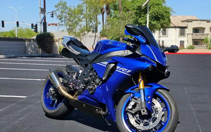 2017 Yamaha Motor Corp., USA YZF-R1