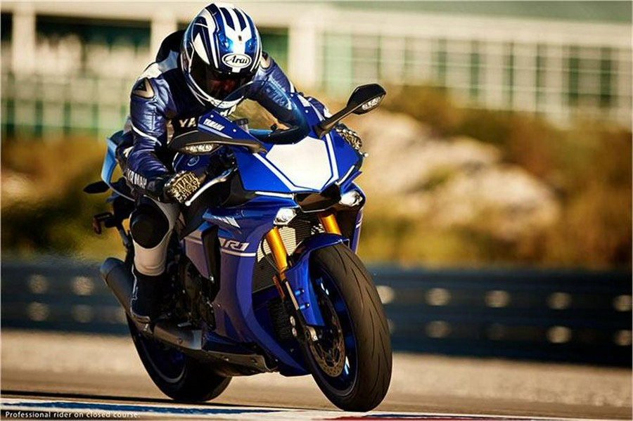 2017 Yamaha Motor Corp., USA YZF-R1