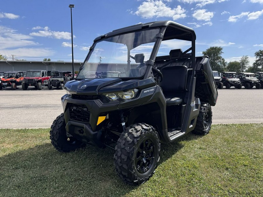 2022 Can-Am® Defender HD9