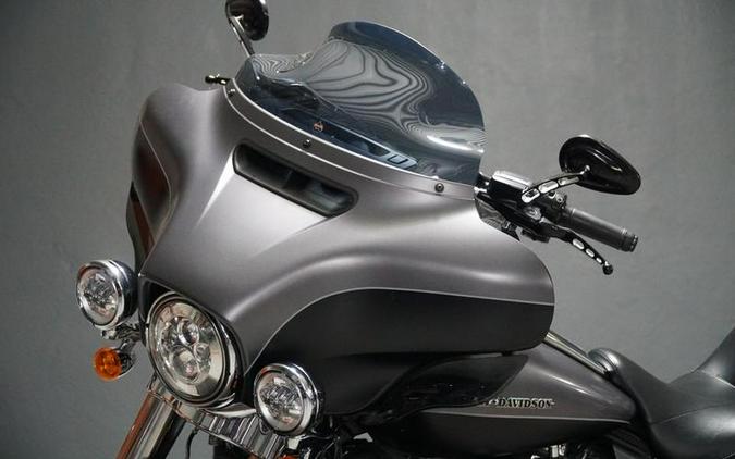 2017 Harley-Davidson® FLHTK - Ultra Limited