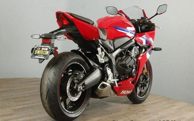 2026 Honda CBR650R E-Clutch