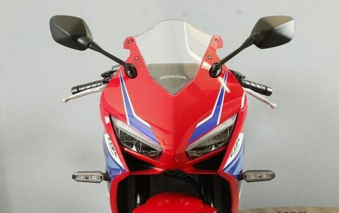 2026 Honda CBR650R E-Clutch