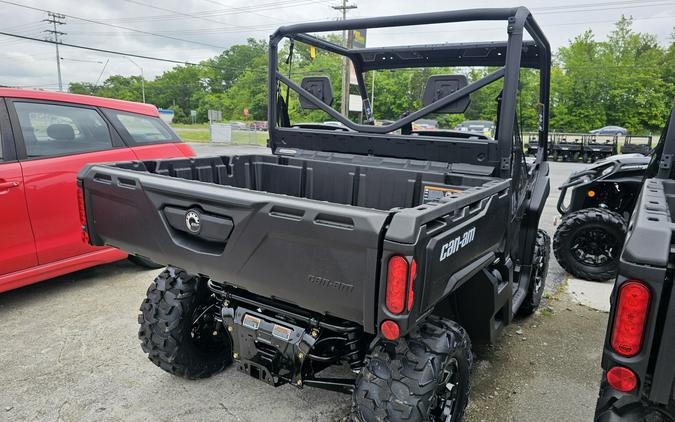 2025 Can-Am Defender DPS HD9