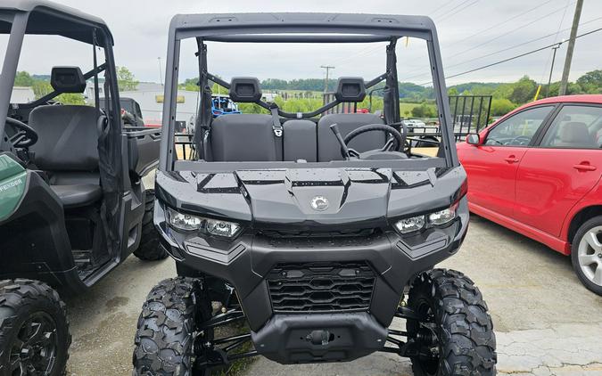 2025 Can-Am Defender DPS HD9
