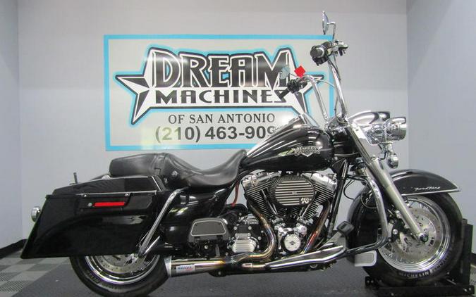 2011 Harley-Davidson® FLHRC - Road King® Classic