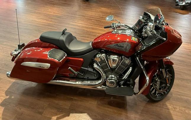 2025 Indian Challenger Limited 112 W/Powerband Audio Sunset R