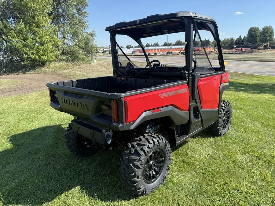 2026 HONDA PIONEER 1000 DELUXE