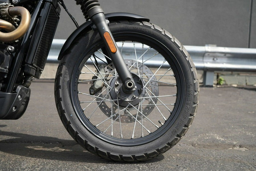 2023 Triumph Scrambler 900 Matte Khaki Green