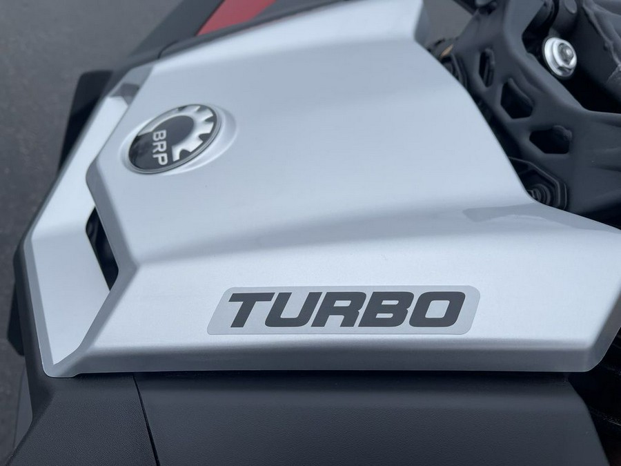 2024 Can-Am® Maverick X3 MAX DS Turbo Fiery Red & Hyper Silver