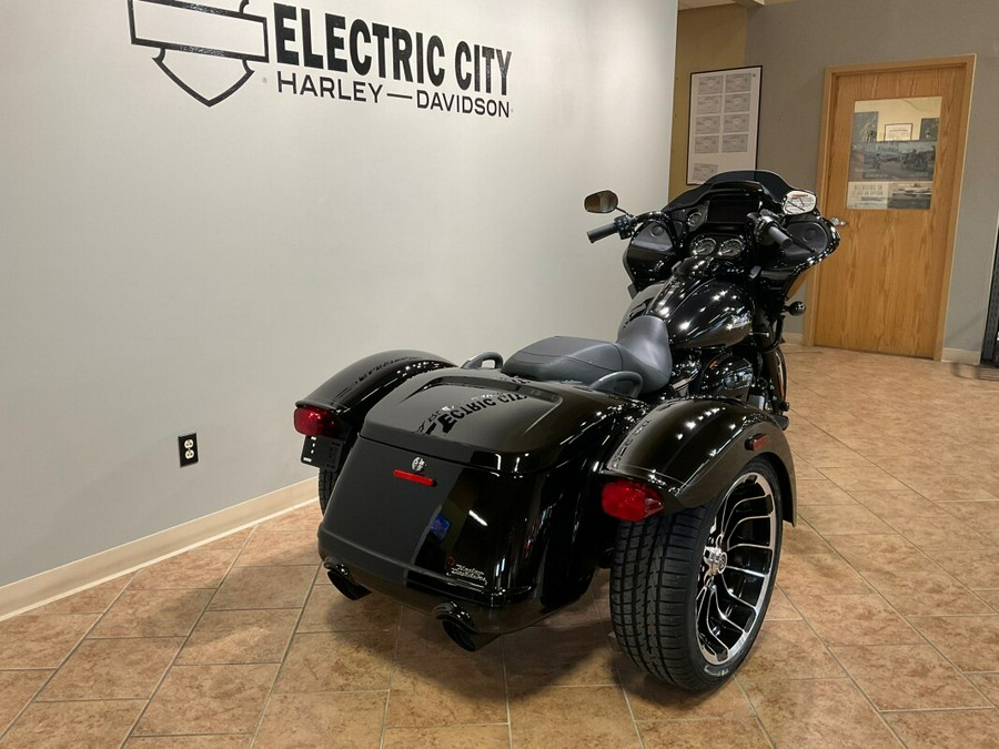 2024 Harley-Davidson Road Glide 3 Vivid Black FLTRT