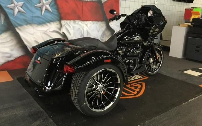 2024 Harley-Davidson® FLTRT - Road Glide® 3