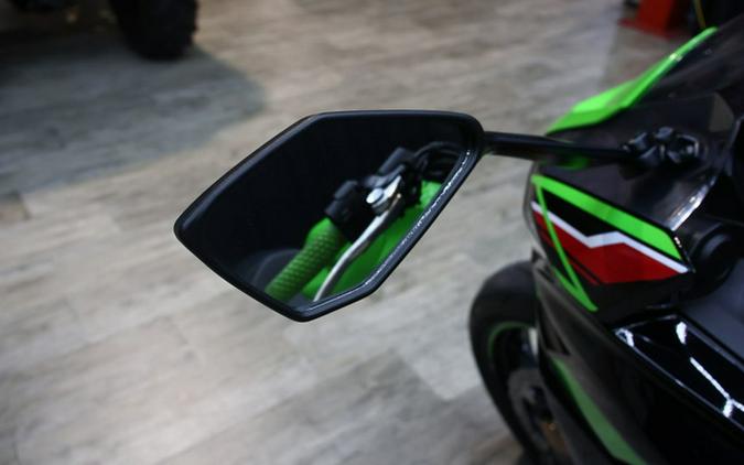 2023 Kawasaki Ninja 650 KRT Edition